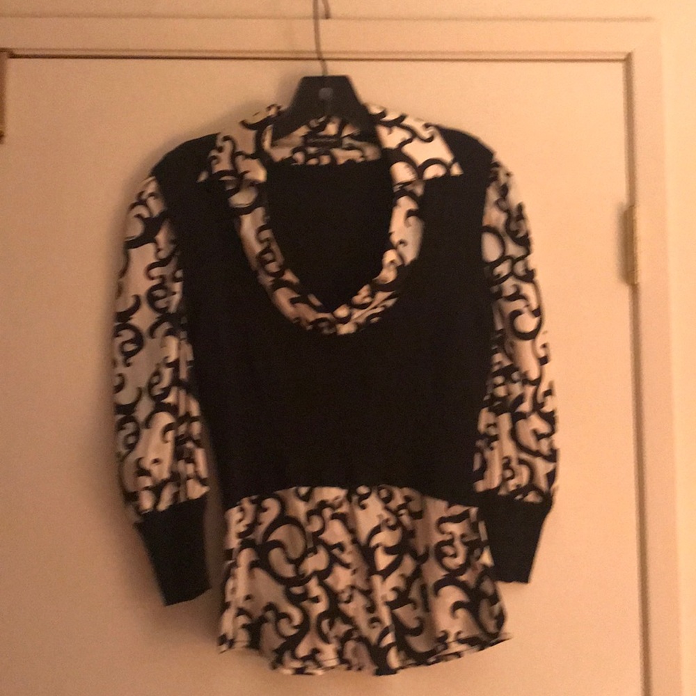 Black & White 3/4 sleeve silk blouse w/black vest